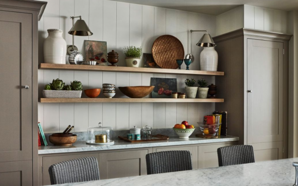 Desain rak floating untuk penyimpanan dan tampilan